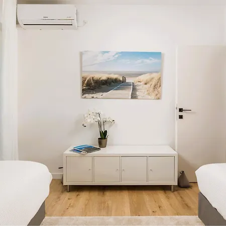 Апартаменты Bellevue Adria *